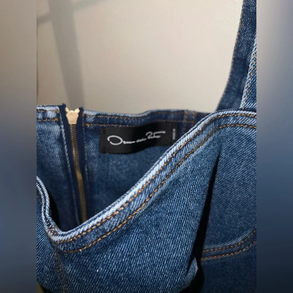 OSCAR DELA RENTA Sweetheart Neck Denim Dress in Medium Wash made in ITALY - Picture 8 of 17